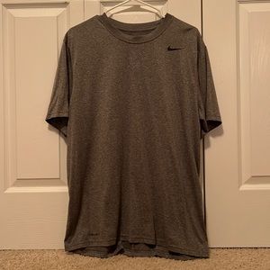Mens Nike L dri-fit T-shirt